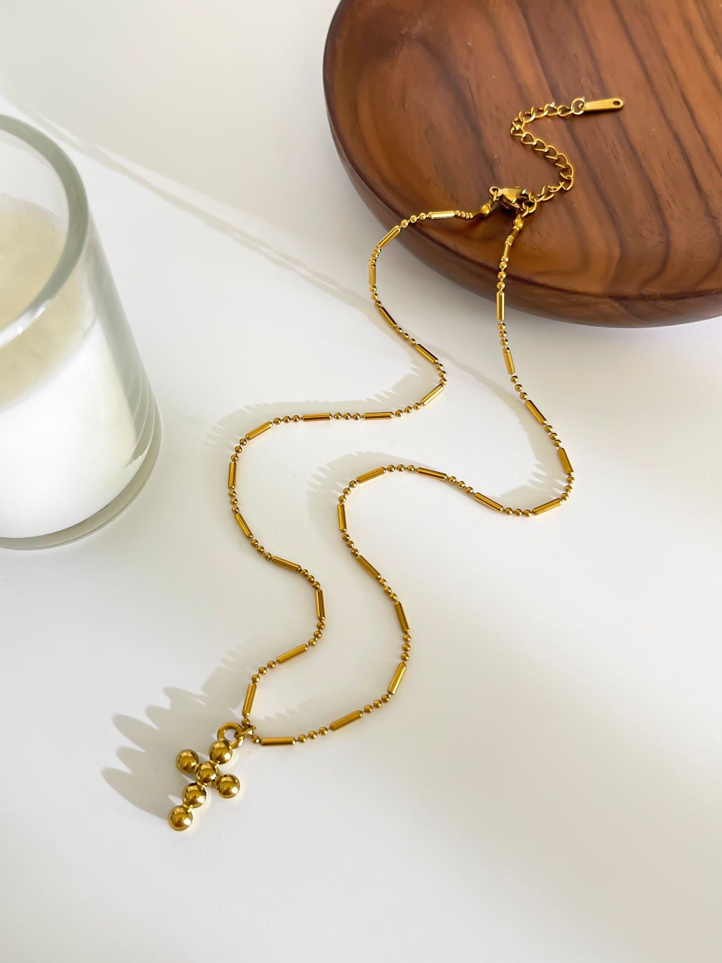 Cruz Necklace