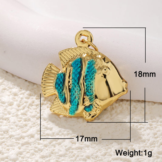 Pez Dorado Charm