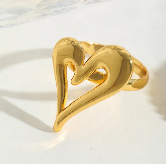 Amore Ring